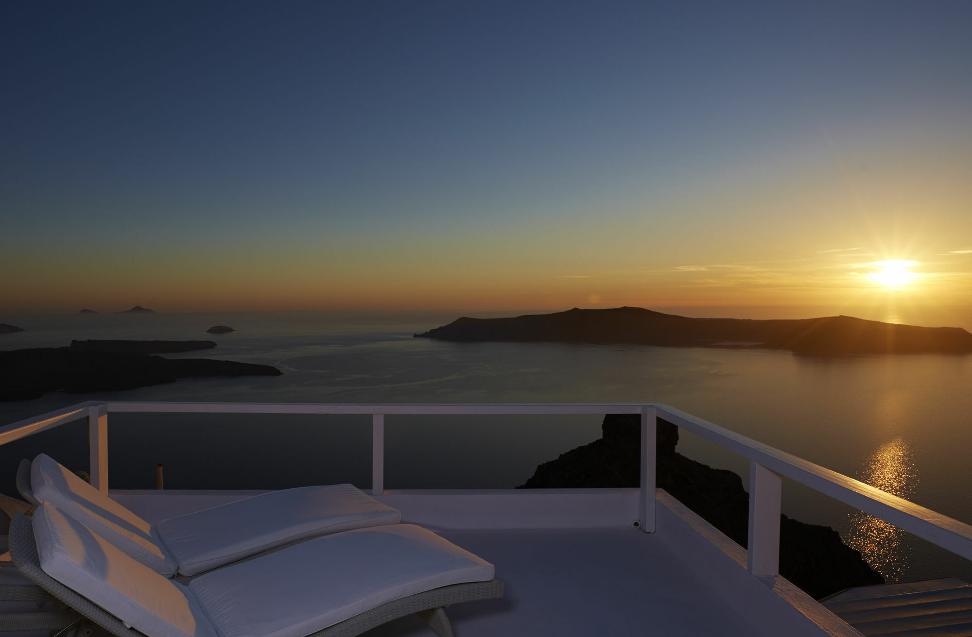 Whitedeck Santorini Hotel Imerovigli  Ngoại thất bức ảnh